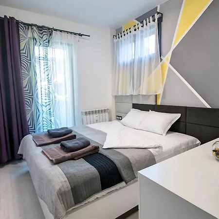 Top Center Gladstone Apartment Sofia